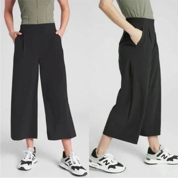 Athleta Brooklyn Wide Leg Crop Pant - black, size 2 - Picture 1 of 6